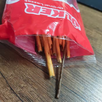 Çocuğum Kraker Yerken İçinden Yabancı Madde Çıktı Endişelendik