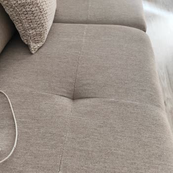 Kelebek Mobilya Koltukta Dikiş Atması Ve İletişim Eksikliği Mağduriyeti