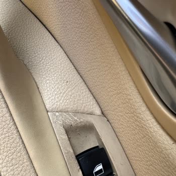 BMW F10 Ön Cam Fitili Ve Plastik Aksamda Kronik Bozulma Mağduriyeti