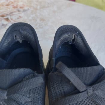 Skechers Ayakkabılarda Tekrarlayan Yırtılma Sorunu Ve Garanti Desteği Eksikliği