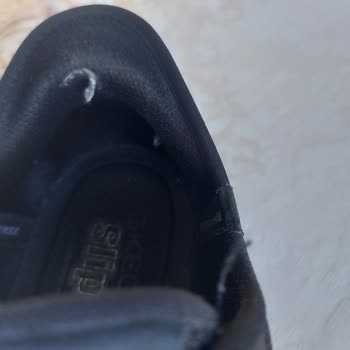 Skechers Ayakkabılarda Tekrarlayan Yırtılma Sorunu Ve Garanti Desteği Eksikliği