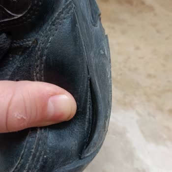 Nike Ayakkabımın Tabanı Açıldı, Garanti Talebim Reddedildi