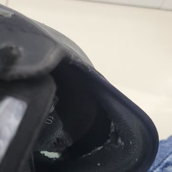 Yüksek Fiyatlı Ayakkabı 2 Ayda Deforme Oldu, Mağazadan Dönüş Yok