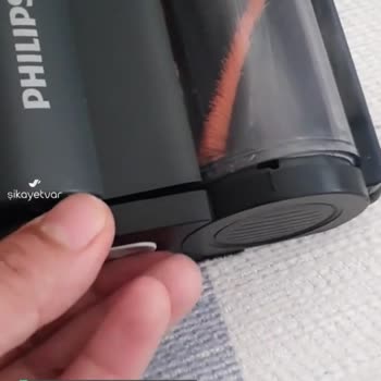 Philips Süpürgenin Baş Kısmı Yerine Oturmuyor, Yerinden Çıkıyor!