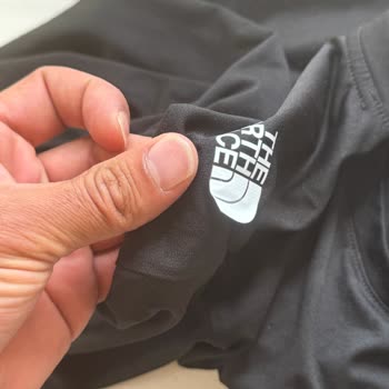 The North Face T-Shirt Logo Peeled Off After One Wash
