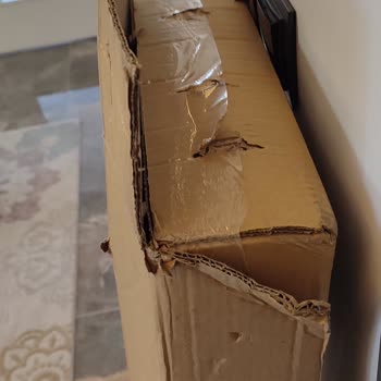 Sürekli Hasarlı Kargo Teslimatı Ve Dikkatsiz Taşıma Sorunu