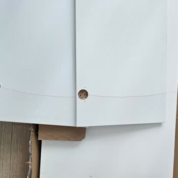 Eksik Ve Kırık Parçalarla Teslim Edilen Gardırop Siparişi İçin Çözüm Bekliyorum