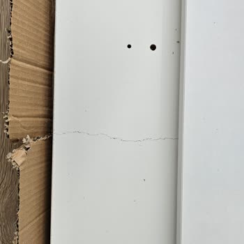 Eksik Ve Kırık Parçalarla Teslim Edilen Gardırop Siparişi İçin Çözüm Bekliyorum