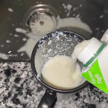 BİM Bozuk Süt