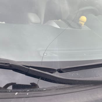 Full Kasko Poliçemde Cam Değişimi İçin Yüksek Ücret Alınması Mağduriyet Yaşadım