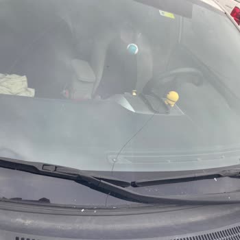 Full Kasko Poliçemde Cam Değişimi İçin Yüksek Ücret Alınması Mağduriyet Yaşadım