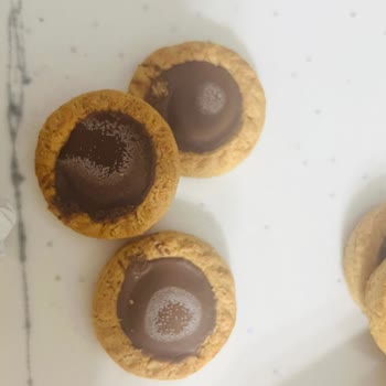 Beyaz Tabakalı Ve Ekşi Tatlı Bisküvi: Tazelik Sorunu