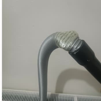 Fakir Süpürge Hortumu Sürekli Bükülüyor, Plastik Parça Kısa Sürede Kırıldı