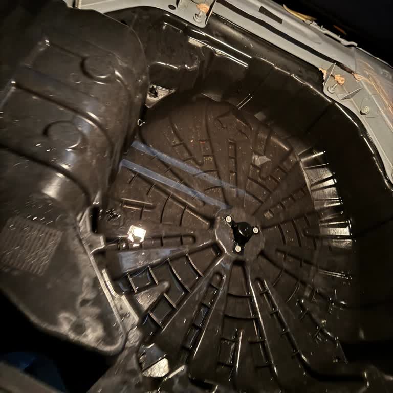 Garanti Devam Ederken Kronik Soruna Ücret Talebi Ve Yetersiz Servis Bilgilendirmesi