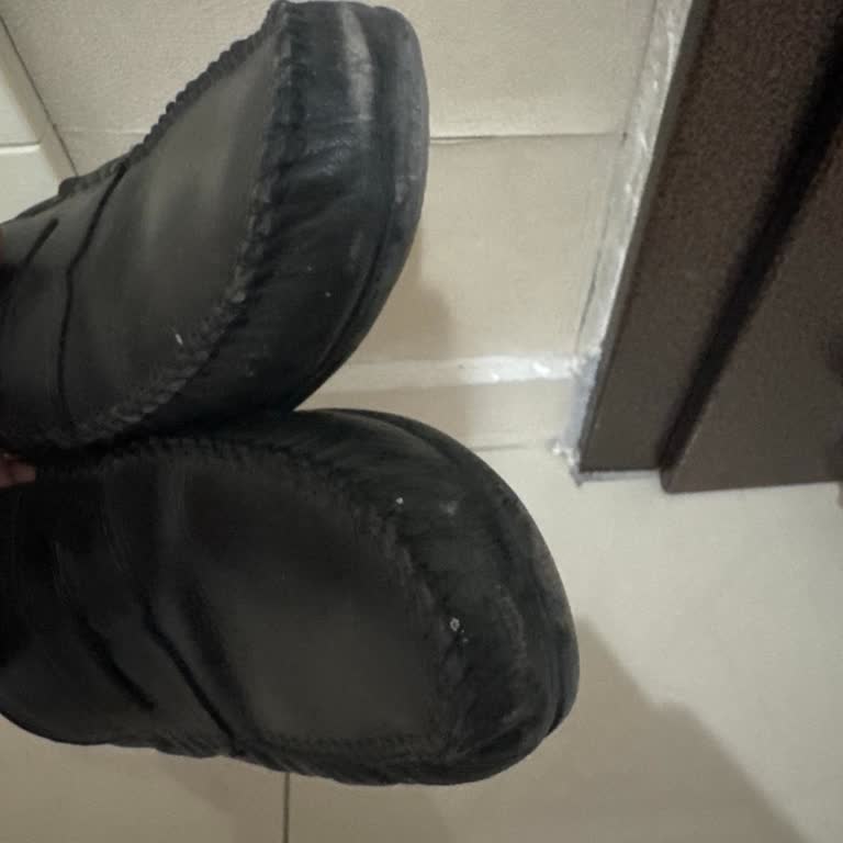 Desa Aldığımız Ayakkabıda Tekrarlayan Deri Soyulması Ve Koku Sorunu Çözülmedi