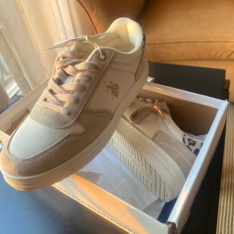 Siparişe Erişim Sorunu Ve Ayakkabı Değişimi Talebi