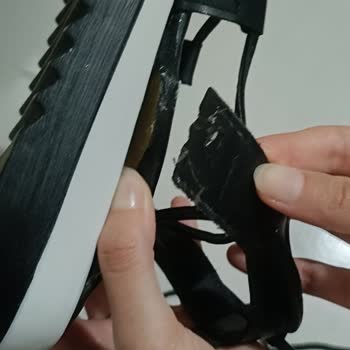 Satın Aldığım Sandaletin Kısa Sürede Bozulması Ve 4 Aydır Çözülmeyen Tamir Süreci