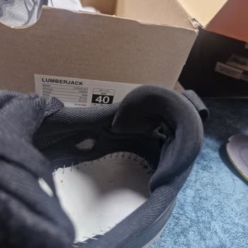 FLO'dan Aldığım Ayakkabının İç Astarı Hemen Yırtıldı, İade Kabul Edilmedi