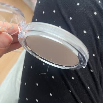 Satın Aldığım Pudranın İçinden Uzun Plastik Parça Çıktı Açıklama Bekliyorum