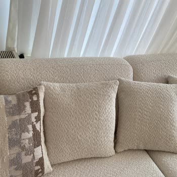 Kırık Ve Bozuk Gelen Mobilyalar, İlgisiz Müşteri Hizmetleriyle Yaşanan Mağduriyet