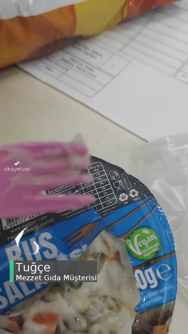 Mezzet Rus Salatasından Kıl Çıktı videonun kapak resmi