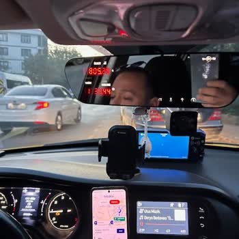 Taksimetre Üzerinde Fazla Ücret Ve Tutarsız Güzergah Sorunu Yaşadım