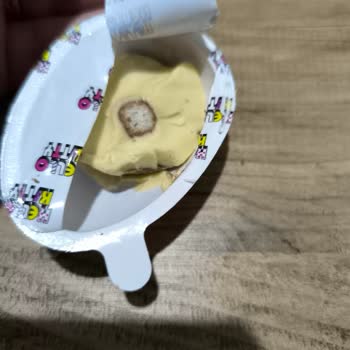 Sürpriz Yumurta Hayal Kırıklığı: Az Çikolata, Kötü Kalite