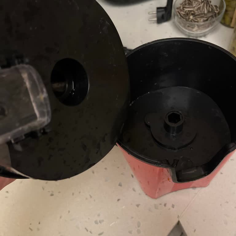 Sinbo Narenciye Sıkma Makinesi İçin Yedek Parça Bulunamıyor, Mağduriyet Yaşıyorum