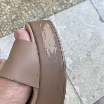 Derimod Yeni Alınan Sandaletin Kısa Sürede Deforme Olması Ve Değişim Reddi