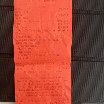 Ajet Hava Yolları'ndan Kırık Valiz İçin 3 Ay Sonuç Alamadım