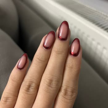 Beklentileri Karşılamayan Nail Art Deneyimi Ve İletişim Sorunu