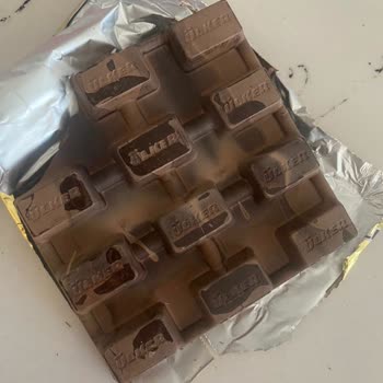 Bozuk Çikolatalar Ve Yetersiz Müşteri Hizmeti Deneyimi