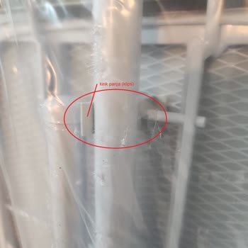 Kırık Ütü Tahtası Ve Koçtaş Mağazasında İlgisiz Kaba Müşteri Hizmeti