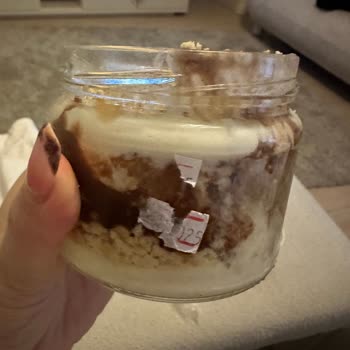 Yemeksepeti Bozuk Tatlı ve Yetersiz İade Süreci Nedeniyle Mağduriyet