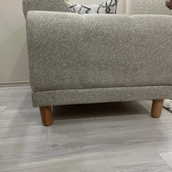 Np Mobilya Koltuk Takımının Ayaklarının Yamuk Takıldığını Fark Ettik