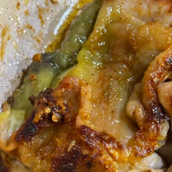 Migros'tan Aldığım Tavuk Pirzolada Şüpheli Yeşil Renk Ve Tüketilemeyen Ürün