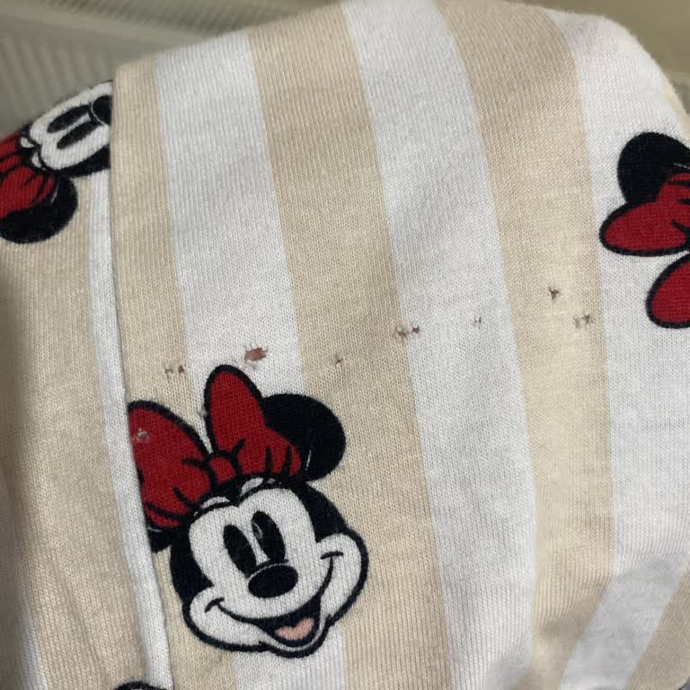 Siparişte Beden Ve Kalite Sorunu, Yırtık Ürün Sonrası Güven Kaybı