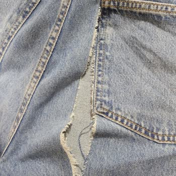 Yeni Alınan Pantolon 3 Kullanımda Yırtıldı!