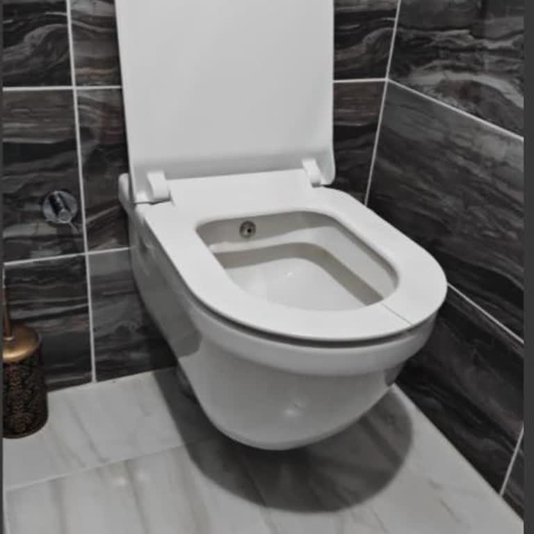 Klozet Kapağı Kısa Sürede Kırıldı, Ücretsiz Değişim Talebim Reddedildi