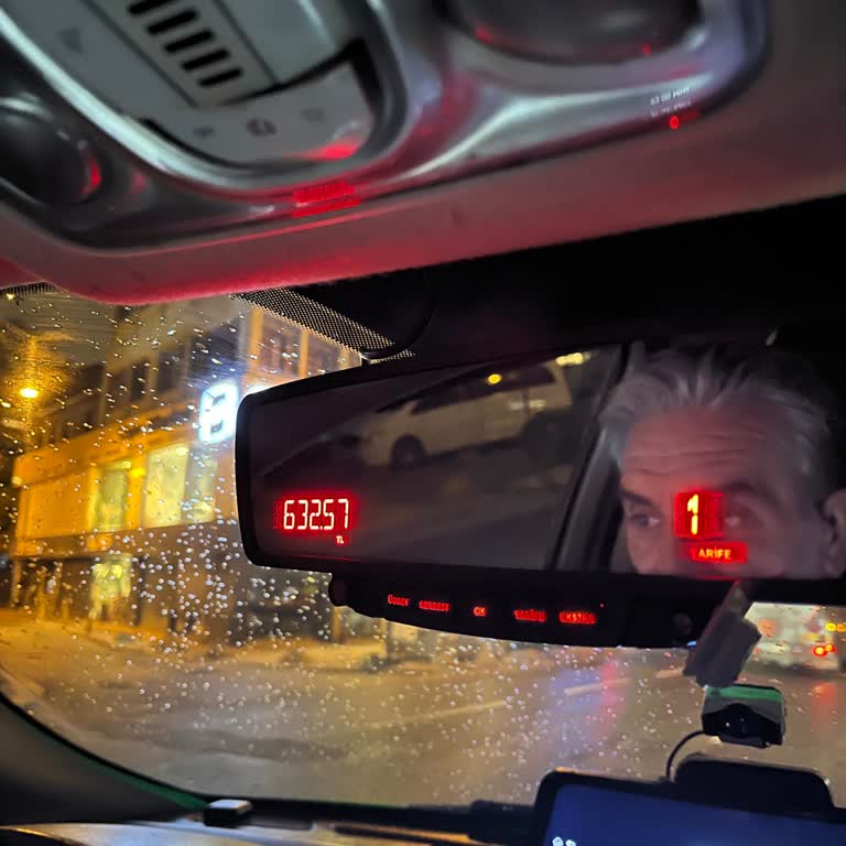 Alibeyköy'e Servis Yok, 600 TL Taksi Ücretiyle Mağduriyet