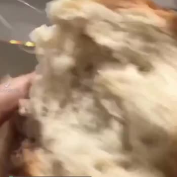 A101 Ekmek İçinden Çıkan Çuval İpi!