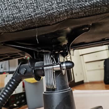 Arızalı Koltuk Ve Yetersiz Müşteri Desteği