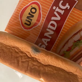 Küflü Ekmek Teslimatıyla Sağlık Riski Yaşadım