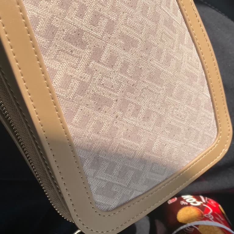 Boyner Kısa Sürede Tüylenen Çantam İçin Çözüm Bulamıyorum