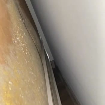 Klozet Tesisat Hatası Nedeniyle Küflenen Gardırop Ve Karşılanmayan Zarar