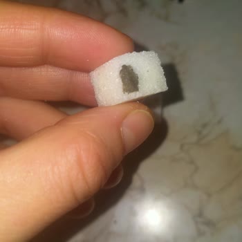 Küp Şekerlerde Siyah Lekeler Ve Endişe Yaratan Durum