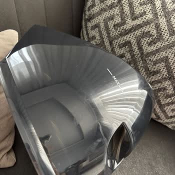 Kutusundan Çizik Ve Etiketsiz Çıkan Ütü Hayal Kırıklığı Yarattı