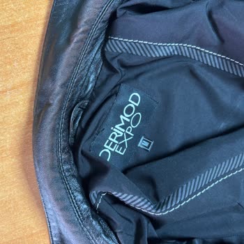 Derimod Deri Cekette 1 Ayda Deformasyon Ve Yetersiz Çözüm Önerisi Mağduriyeti