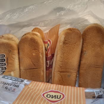 Ekmek Son Kullanma Tarihi Geçmemiş UNO Ekmeği Küflü Çıktı Ücret İadesi Yapılmadı