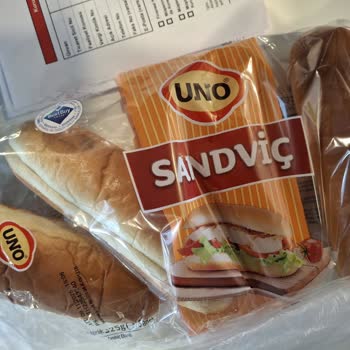 Ekmek Son Kullanma Tarihi Geçmemiş UNO Ekmeği Küflü Çıktı Ücret İadesi Yapılmadı